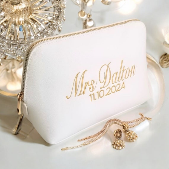 Personalised Bridal Bag, Custom Name Date Bride Wedding Bag, Customised Zipper Cosmetic Makeup Pouch Bag, Bridal Purse, Bridal Accessory