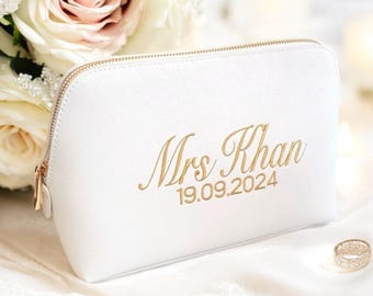 Personalised Bridal Bag, Custom Name Date Bride Wedding Bag, Customised Zipper Cosmetic Makeup Pouch Bag, Bridal Purse, Bridal Accessory