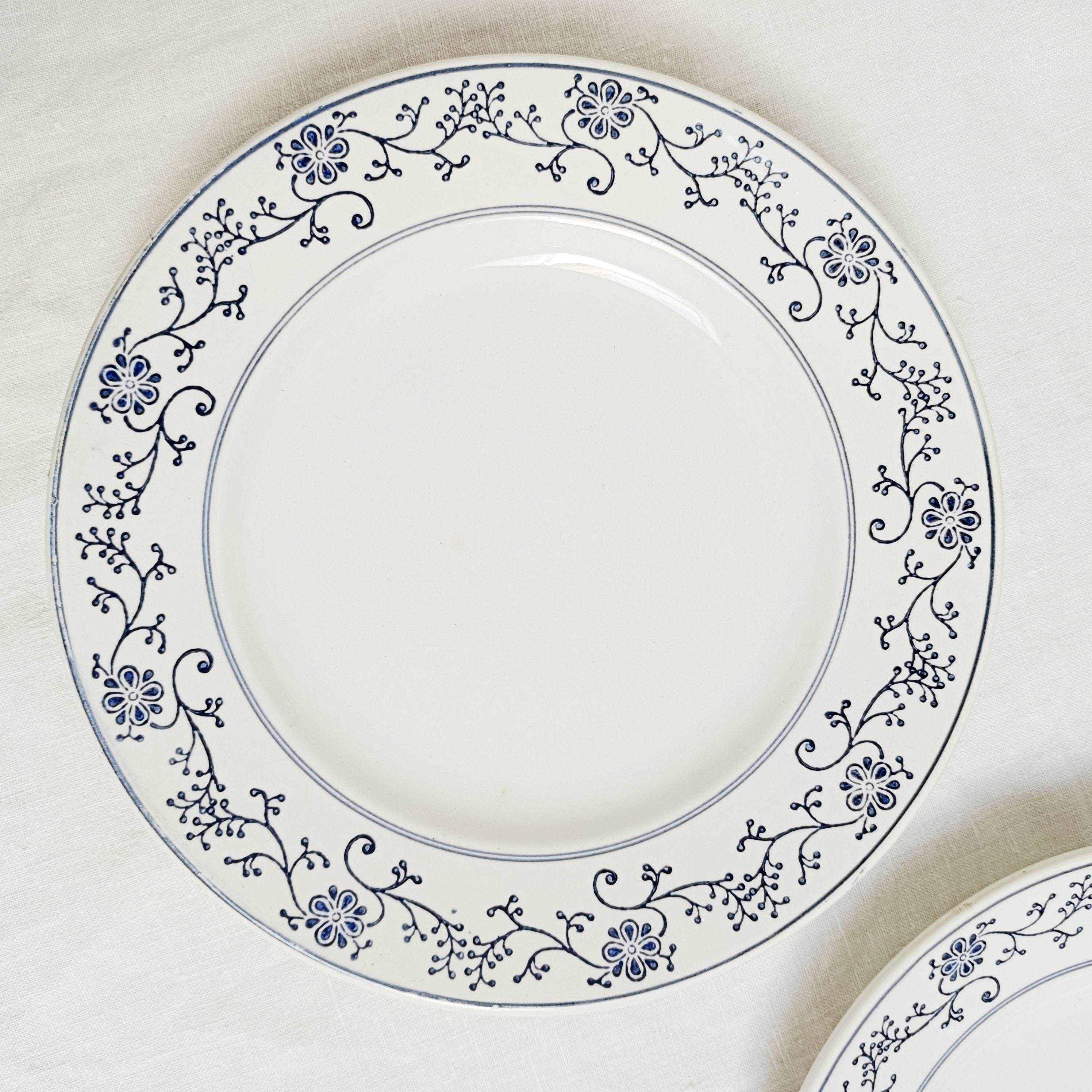 blue flowers Set of 4 hollow plates Moulin des loups and Hamage model Tournai vintage