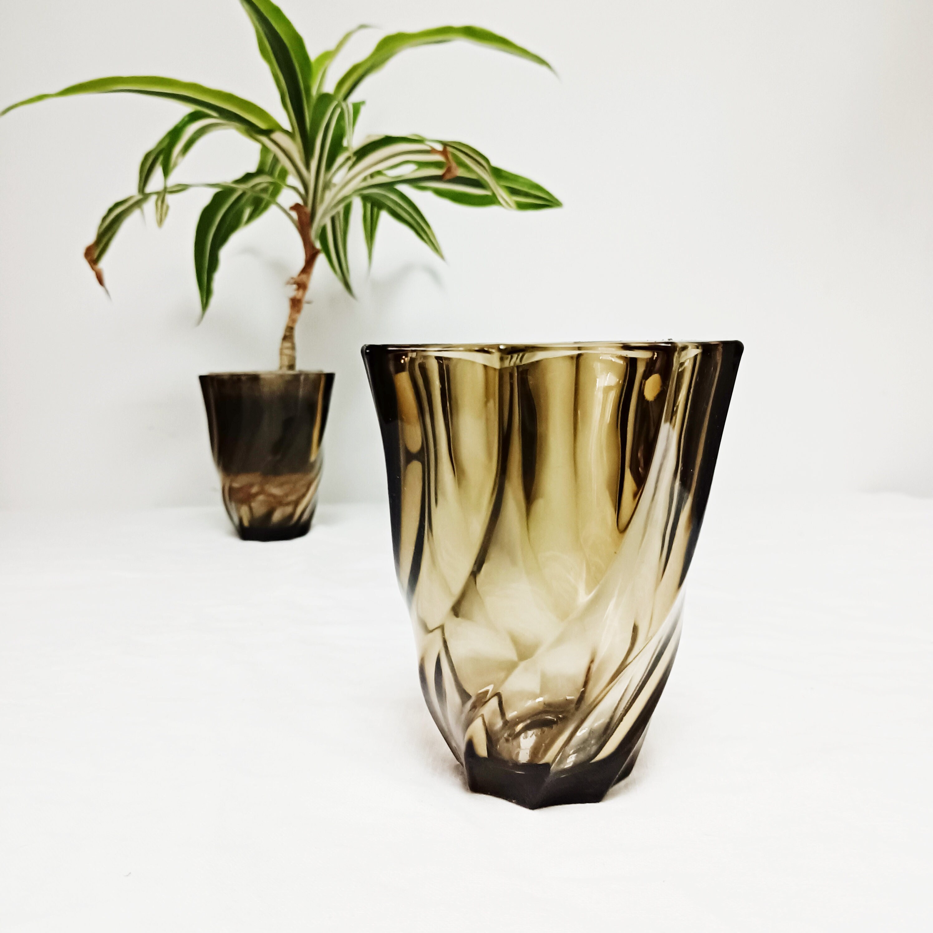 Vase en Verre Fumé Tourbillon Lever, Vintage