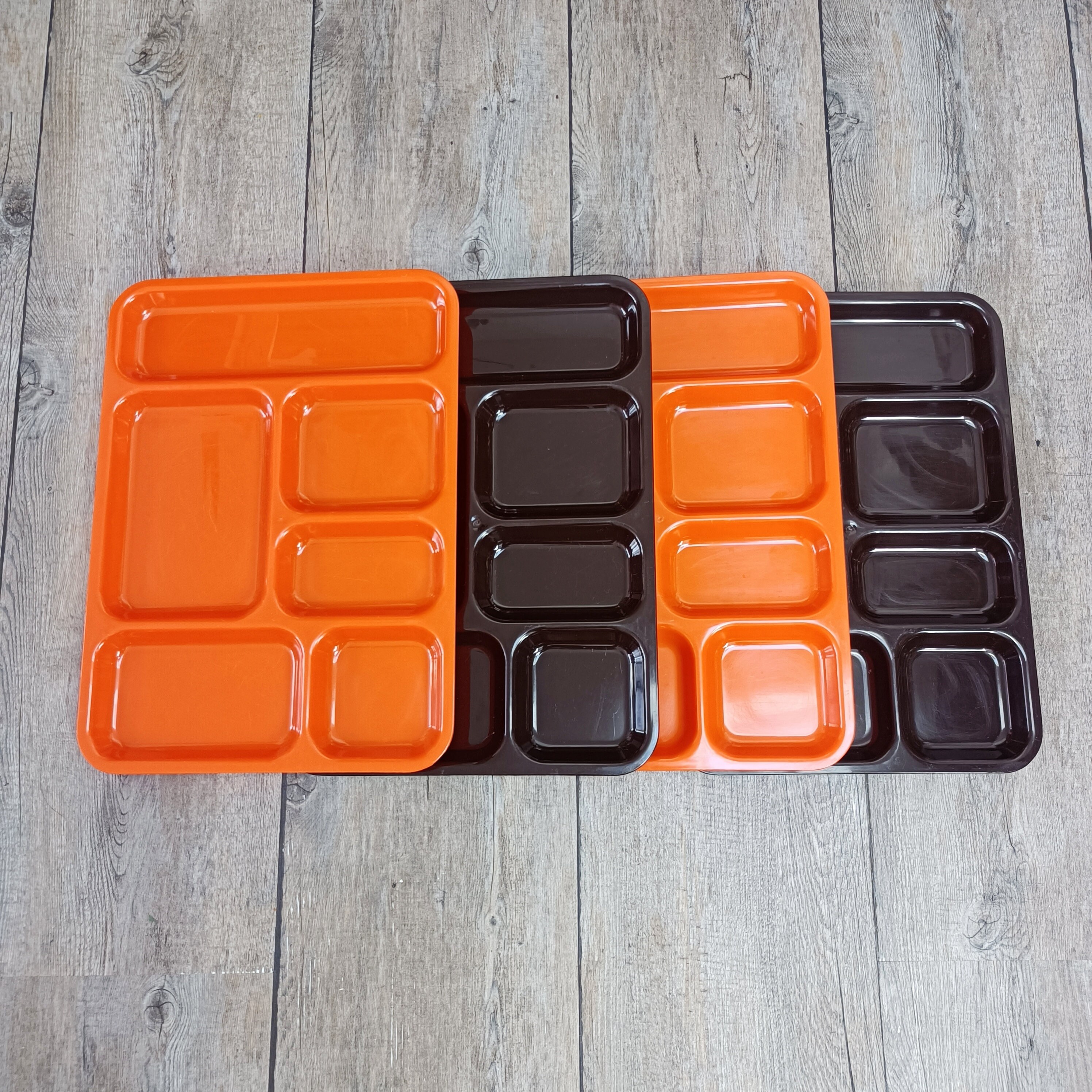 Plateau compartiments vintage 70 - Arts de la table Plateau compartiments vintage 70 - Arts de la table