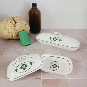 Vintage earthenware soap dish and comb holder