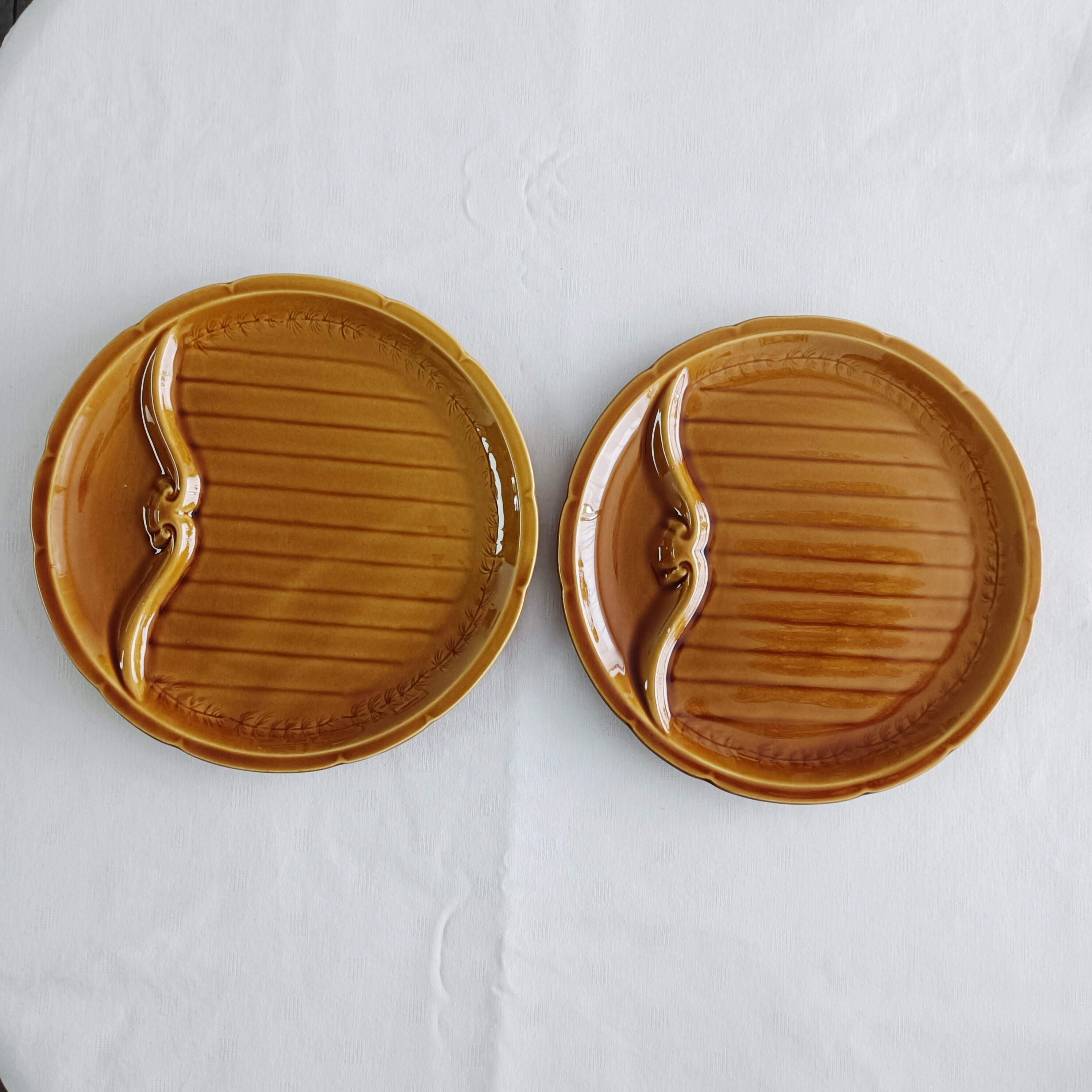 5 Anciennes Assiettes « Parlantes » de La Faïencerie de Gien : Aviation & Drôleries - Vintage French Finds