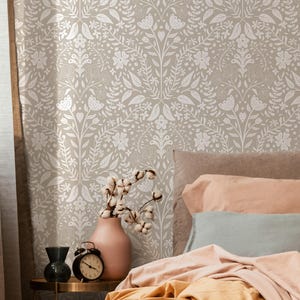 Scandinavian Floral Beige White Wallpaper - C807