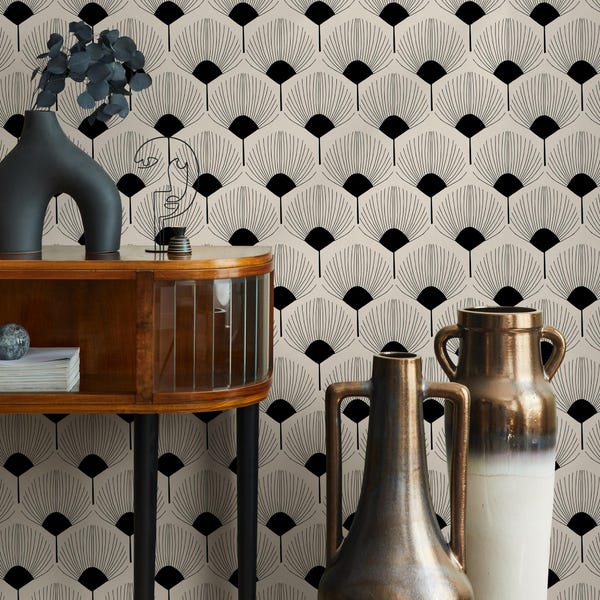 Art Deco Black Fan Shell Wallpaper on Cream - Peel and Stick - C216