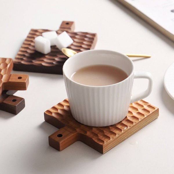 Japanese black walnut coaster, woodworking woodware, solid wood creative insulation mat, cherry wood anti-scalding coffee cup holder