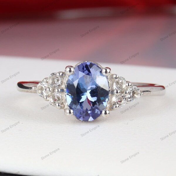 AA+ Anello solitario classico con tanzanite e zirconi in argento sterling, anello con tanzanite da trilioni, anello solitario con tanzanite, anello da donna