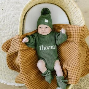 Keepsake Embroidered Knit Sweater Romper, Personalized Newborn Name Chunky Sweater Romper Baby Infant, Embroidered Newborn Oversized Sweater image 3