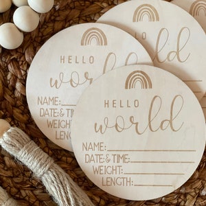 Discos de madera para anunciar el nacimiento de un bebé, tarjeta de hito, letrero de Hola mundo, regalo para baby shower, tarjeta de madera grabada, accesorio fotográfico para mercado