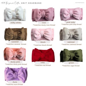 Puede incluir: Una colecci&oacute;n de nueve diademas de punto de algod&oacute;n org&aacute;nico en varios colores, incluyendo blanco lechoso, rosa, rosa tulip&aacute;n, caramelo, rubor, avena, rosa polvoriento, rub&iacute;, verde y aura. Cada diadema presenta un gran lazo.