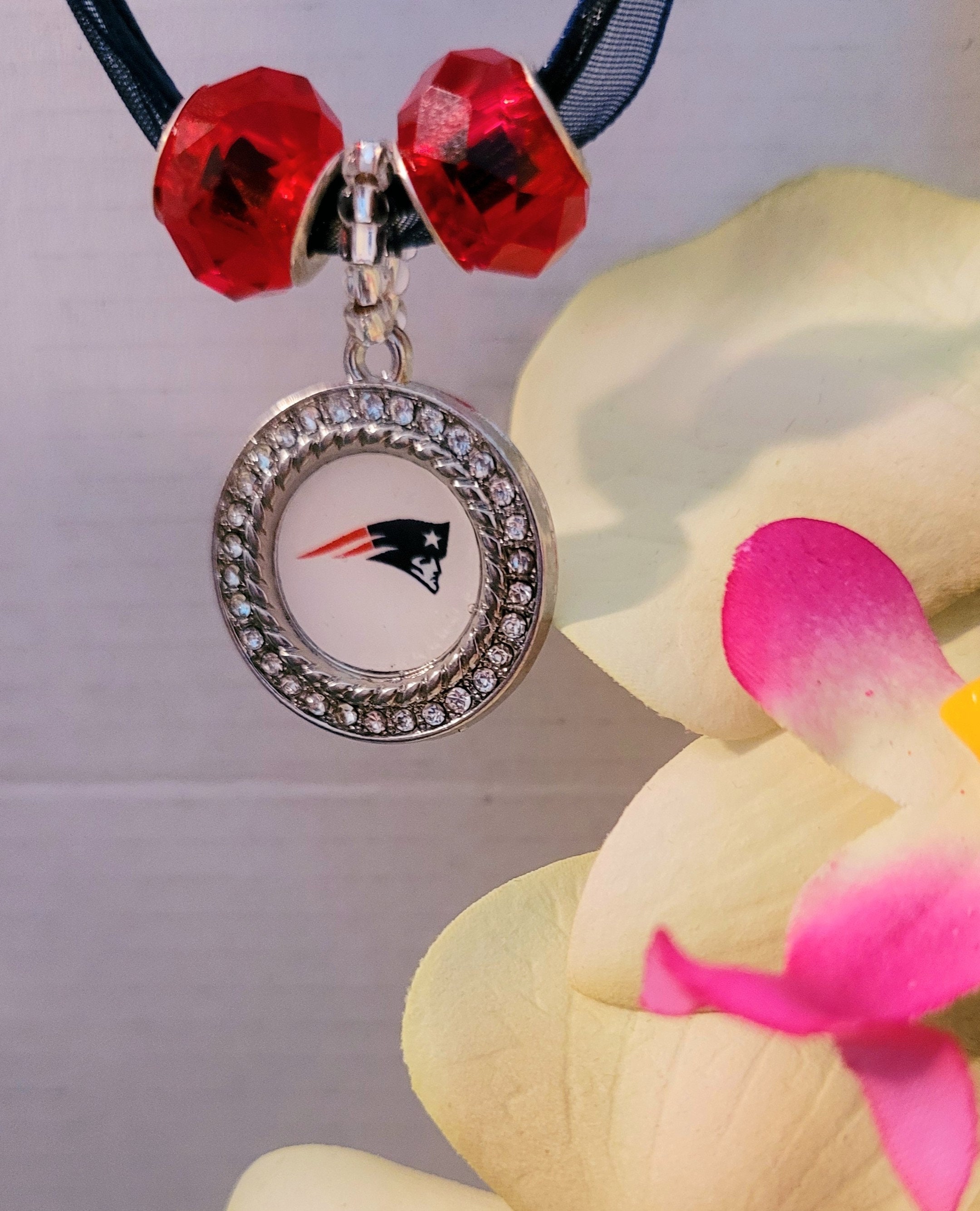 New England Patriots Woman's Charm Pendant Ribbon Necklace