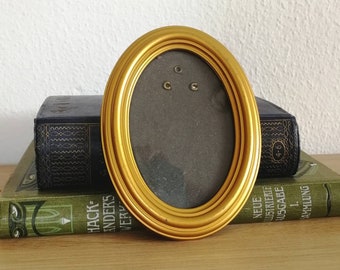 Gold oval frame - Danish wall photo frame - Scandinavian decor - Gallery wall art