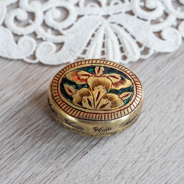 Elegant brass enameled pill box - Vintage floral tiny trinket box, compact jewelry holder