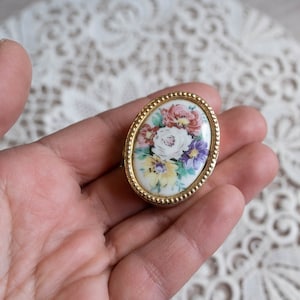 Floral pill box - Vintage porcelain and brass pill holder - Tiny enamel trinket box - Birthday present - Valentines gift