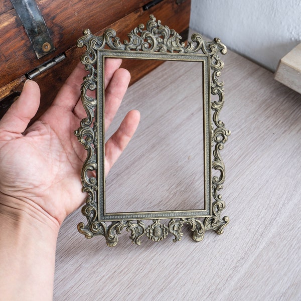 Baroque wall frame - Vintage ornate picture frame - Brass photo frame