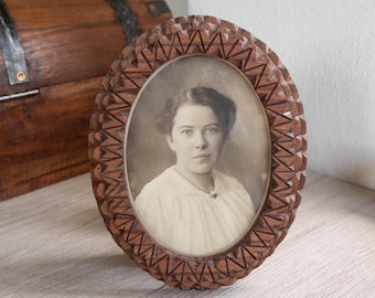 Antique Tramp Art Oval Frame, Rustic Carved Layered Wood Photo Holder, Primitive Housewarming Gift