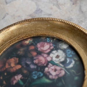 Round gold frame Vintage wood wall picture frame Gilded wooden photo frame image 5