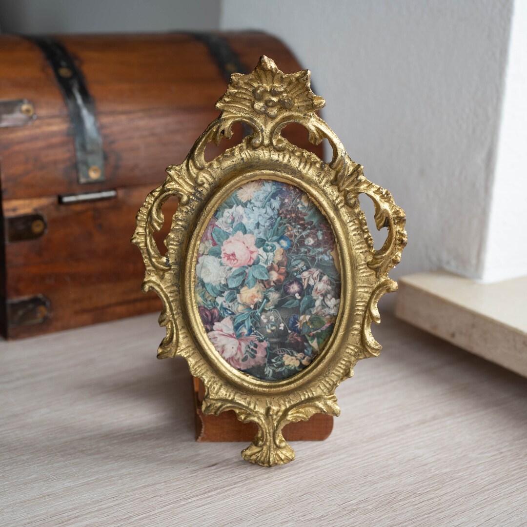 Gold Baroque Frame - Ornate Wall Photo Frame - Vintage Oval Picture ...