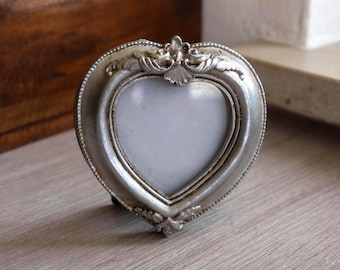 Vintage Silver Baroque Heart Floral Bow Picture Frame, Ornate Sculptural Tabletop / Wall Photo Frame