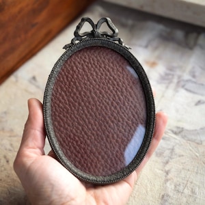 Bow top frame Convex glass frame Small ornate bubble glass picture display Vintage oval wall photo frame Louis XVI style home decor