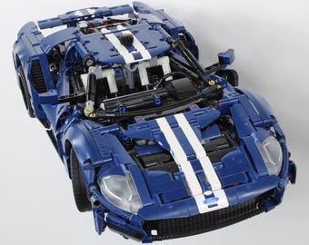 Adjustable Wall Mount for LEGO® Technic™ 2022 Ford GT (42154)
