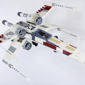 Adjustable Wall Mount for LEGO® Star Wars™ 75355 X-Wing Starfighter™