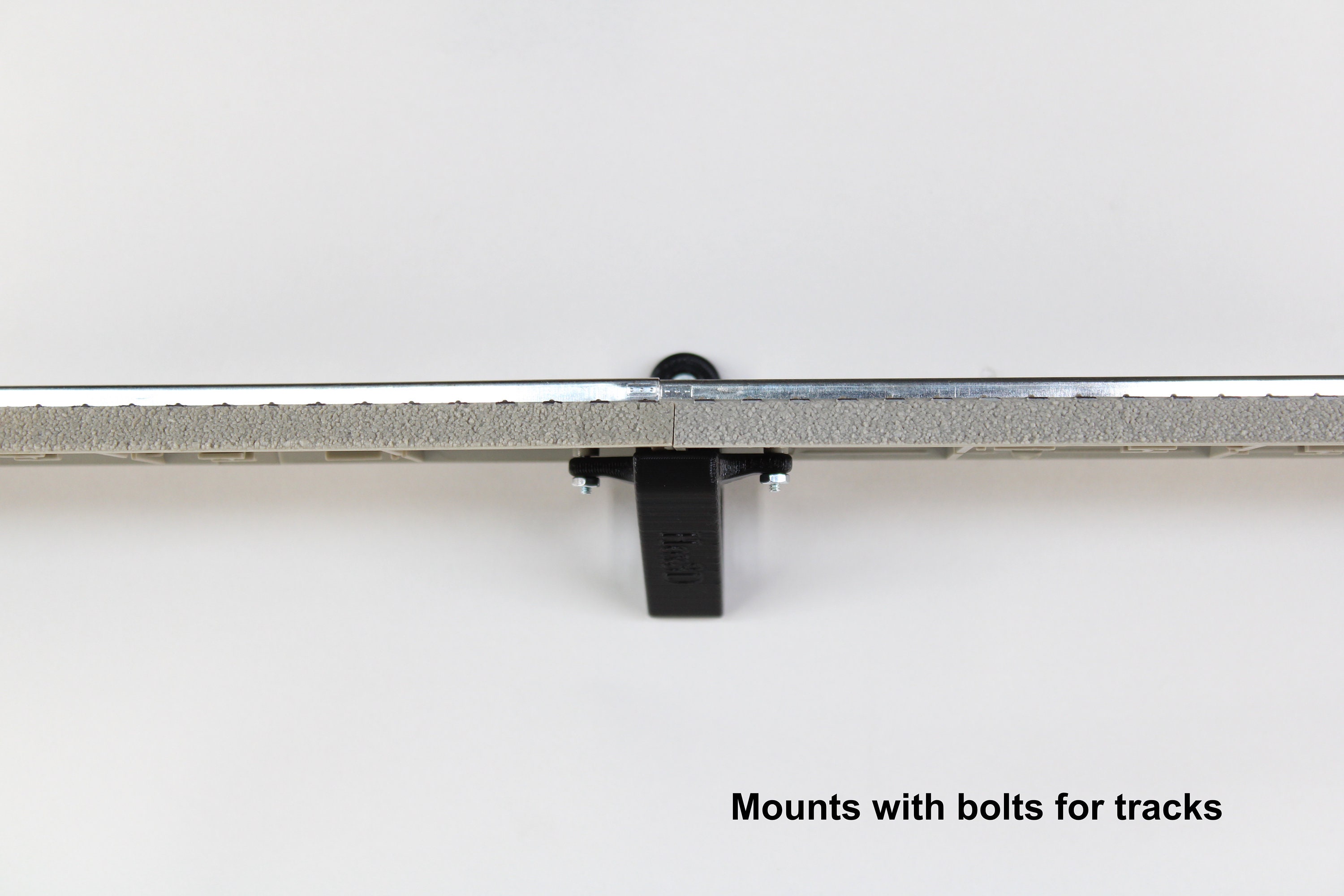 Soportes de pared para Lionel FasTrack - Etsy México, image size:3000x2000