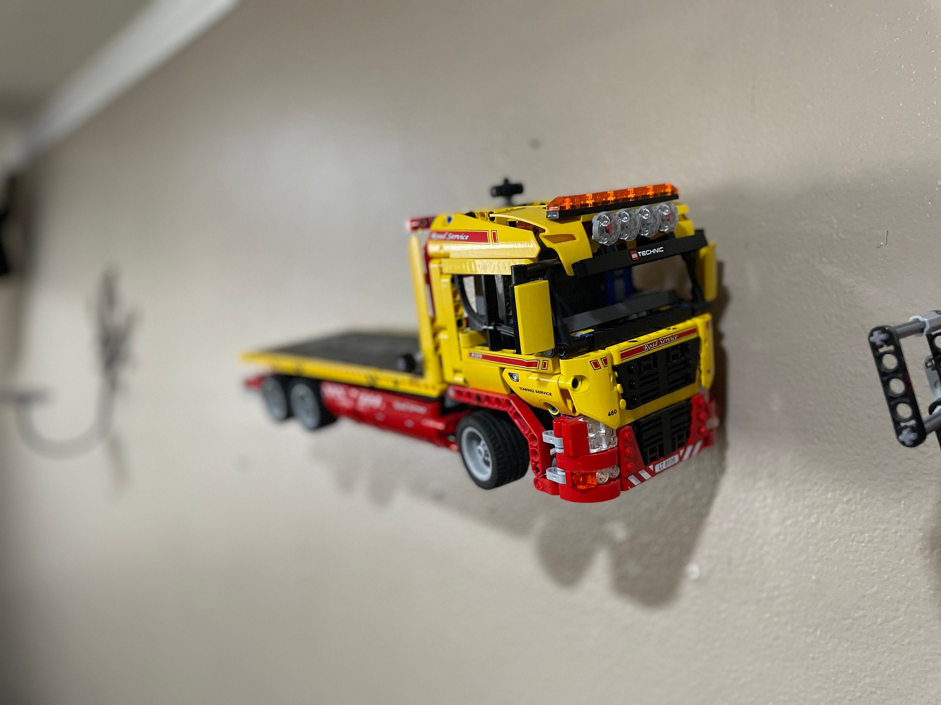  LEGO Technic Flatbed Truck 8109 : Toys & Games