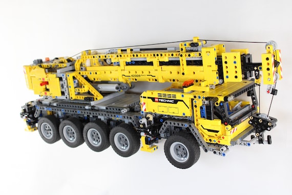 Wall Mount for LEGO® Technic 42009 Mobile Crane MK II - Etsy 日本