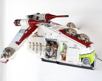 Wall Mount for LEGO® Star Wars 75021 Republic Gunship™
