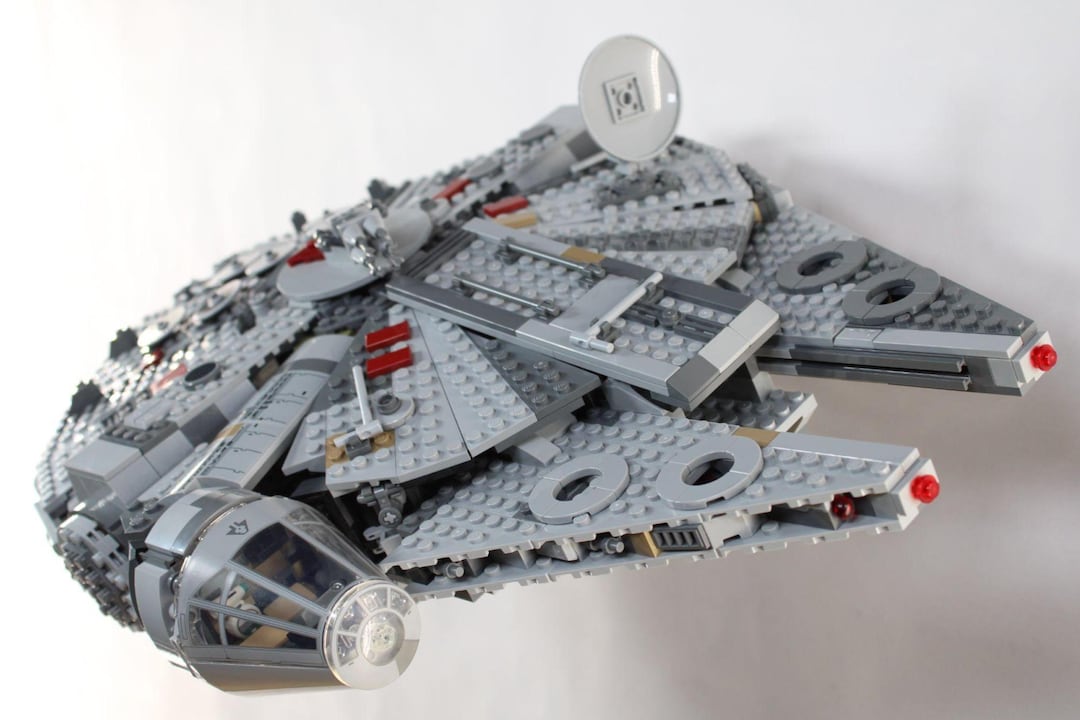 Wall Mount for LEGO® Star Wars Millennium Falcon (75212, 75105, 7965, 75389, 75257) - 75389, 75257, Angled