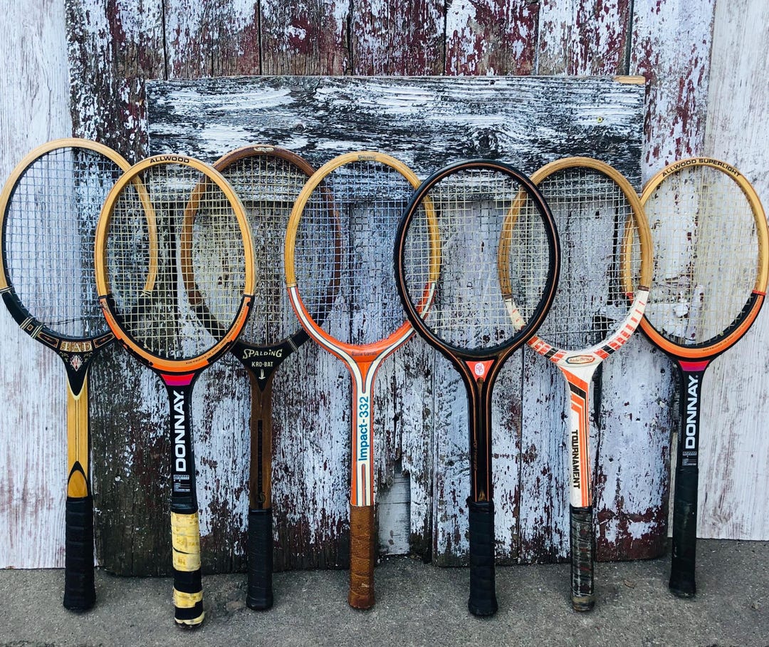 Vieille Raquette De Tennis Spalding Impact 240 En Bois - Édition Rosie Casals - Vintage
