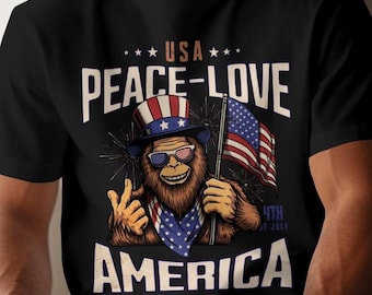 Maglietta patriottica Bigfoot: maglietta Sasquatch con bandiera USA del 4 luglio