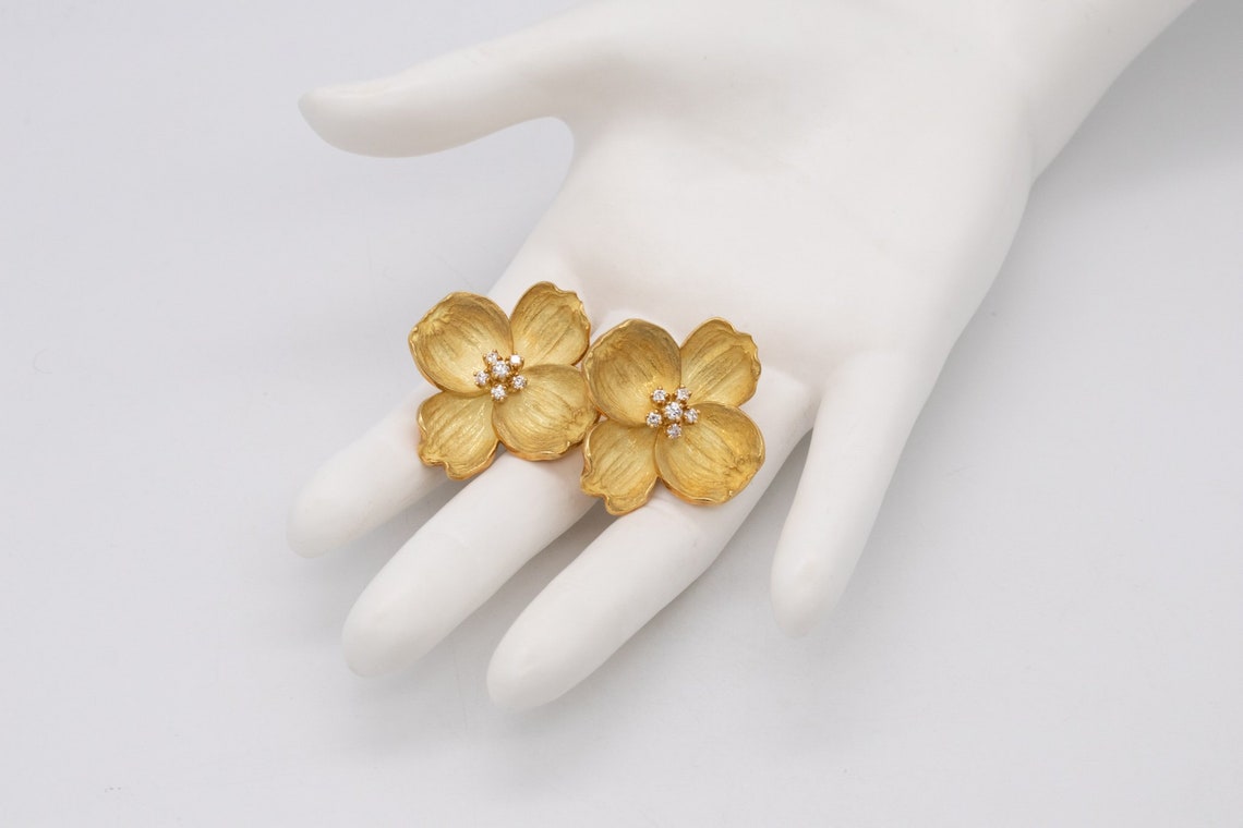 TIFFANY &CO. 18 KT oro extra grandes pendientes de flores de | Etsy