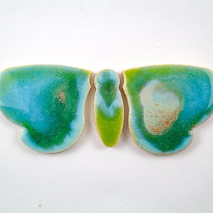 Azulejos de cerámica hechos a mano Luna Butterfly de Janet para el diseño de mosaicos.