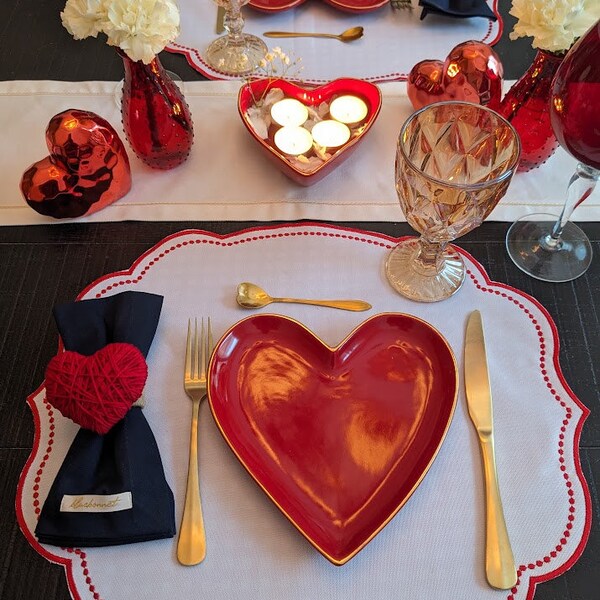 Red and white checker placemat -Valentine's placemat - Valentine's napkin ring - red heart napkin ring - red placemat - heart placemat