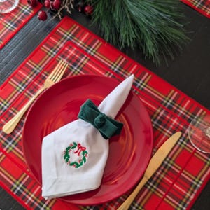 Christmas Plaid Placemat: Red & Green Waterproof Table Setting (18x15)