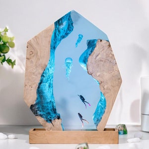 Lamp scuba diver ocean, Ray lamp resin, epoxy resin wood, custom resin epoxy lamp, blue ocean lamp, table lamp resin wood, shark epoxy lamp