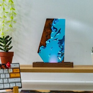 Scuba Diving Resin Lamp, Blue Ocean Table Lamp, Custom Night Light, Epoxy Resin Wood Lamp, Hom Decor Lamp, Handmade Gift for friend