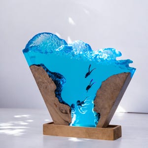 Lamp scuba diver ocean, Ray lamp resin, epoxy resin wood, custom resin epoxy lamp, blue ocean lamp, table lamp resin wood, shark epoxy lamp