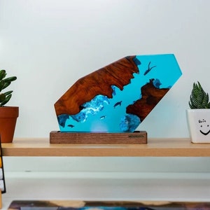 Scuba Diving Resin Lamp, Blue Ocean Table Lamp, Custom Night Light, Epoxy Resin Wood Lamp, Hom Decor Lamp, Handmade Gift for friend