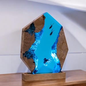 Lamp scuba diver ocean, Ray lamp resin, epoxy resin wood, custom resin epoxy lamp, blue ocean lamp, table lamp resin wood, shark epoxy lamp