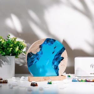 Lamp scuba diver ocean, Ray lamp resin, epoxy resin wood, custom resin epoxy lamp, blue ocean lamp, table lamp resin wood, shark epoxy lamp