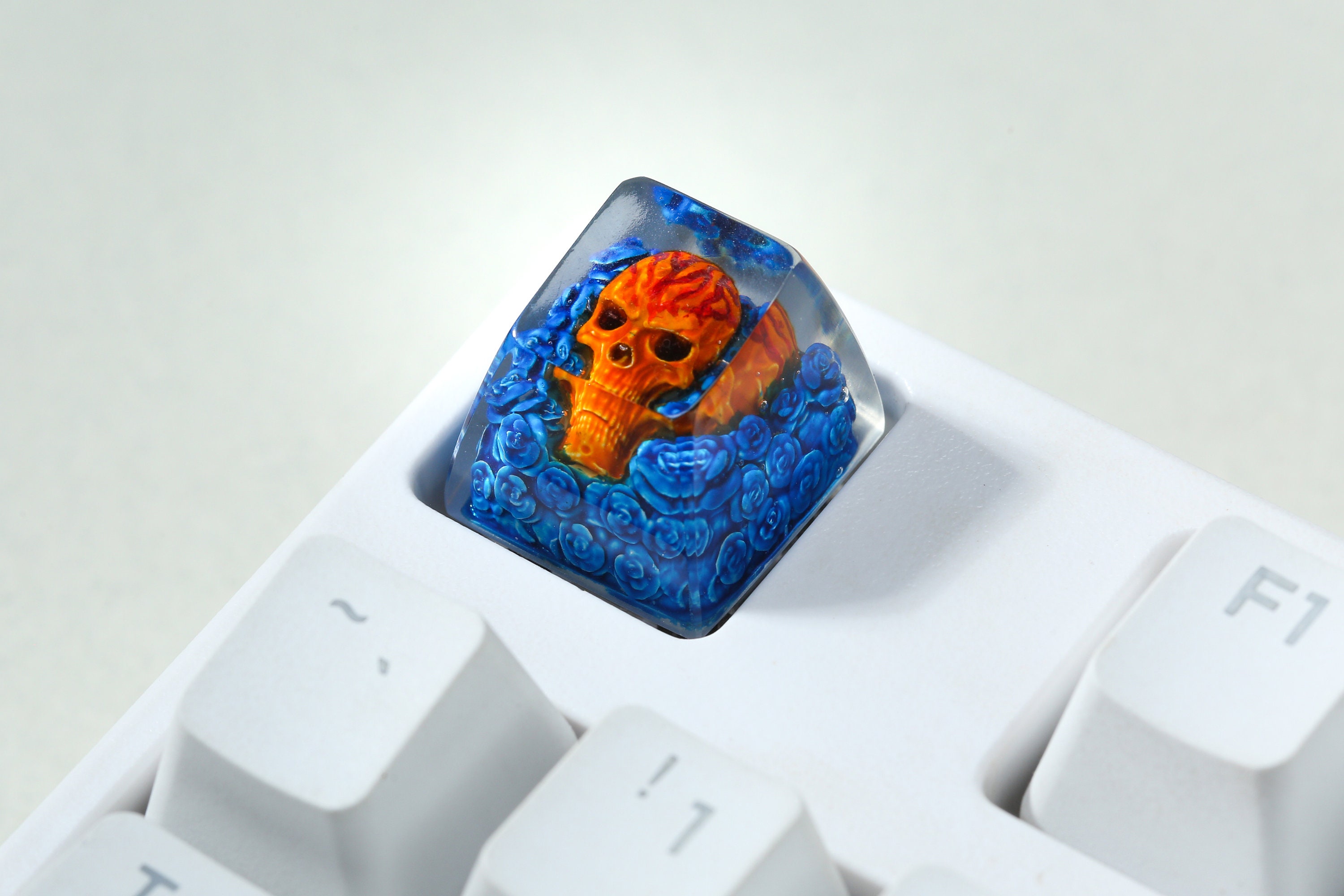 Skull Resin Keycap | R1 SA Oem Profile | ESC Keycaps | Artisan Backlit ...