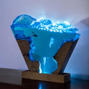 Lamp scuba diver ocean, Ray lamp resin, epoxy resin wood, custom resin epoxy lamp, blue ocean lamp, table lamp resin wood, shark epoxy lamp