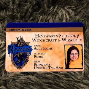 Zauberschule - Hexerei und Zauberei - Blaues und Bronze Haus - Schülerausweis - Cosplay - Anzieh - Individuell personalisiert