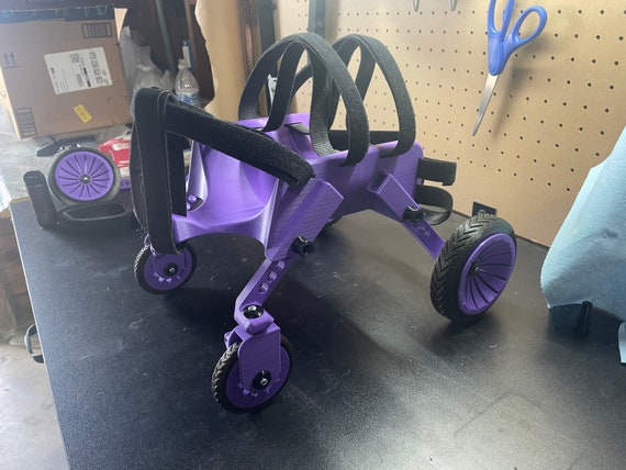 Engineer 3-D Prints An Adorable Dog Wheelchair For A Two-Legged Puppy