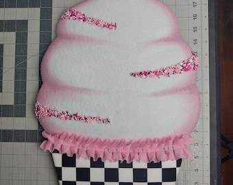 Giant Cupcake Wreath Attachment: Sweets Party Decor (19 Inches)
