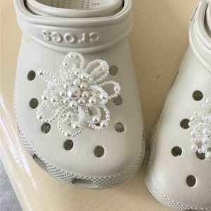 Debra Pearl Flower Shoe Charms for Crocs – Oversized 7cm Beaded Clog Plug Accessories (2pcs)