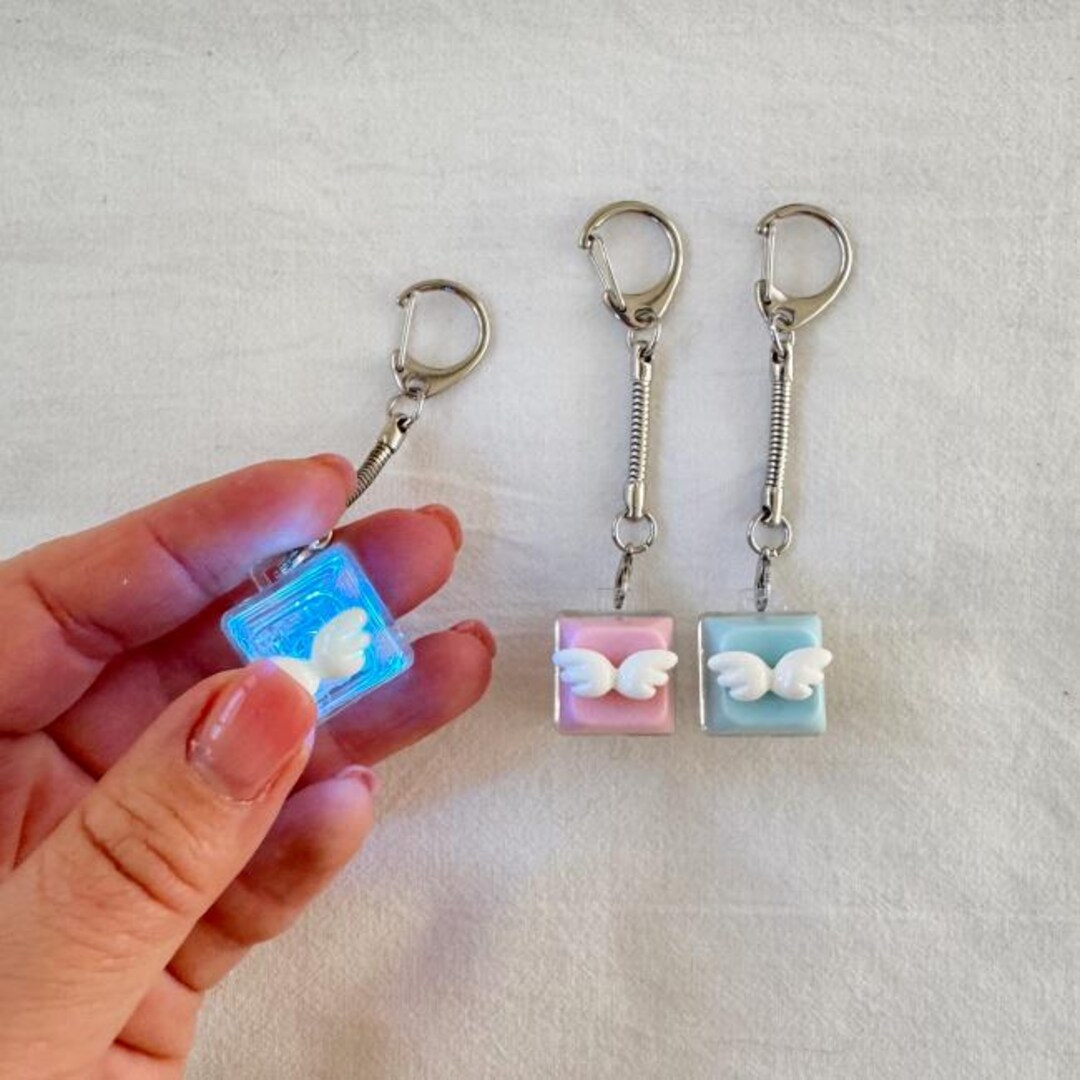 Clickable Key Chain Light-up Angel Wing Keycap Keychain – Clickable Kawaii Charm - Etsy